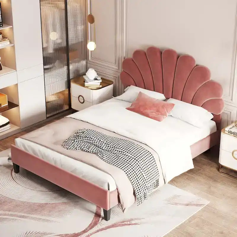 Lit plateforme capitonné en velours en forme de coquillage