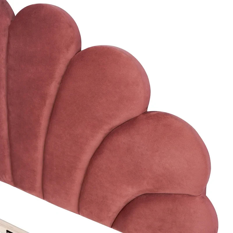 Lit plateforme capitonné en velours en forme de coquillage